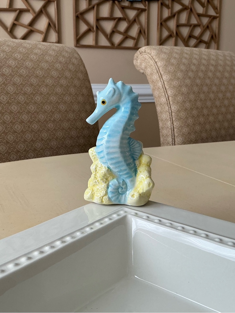 Beautiful Blue Seahorse On Coral Platter Decoration 🌊